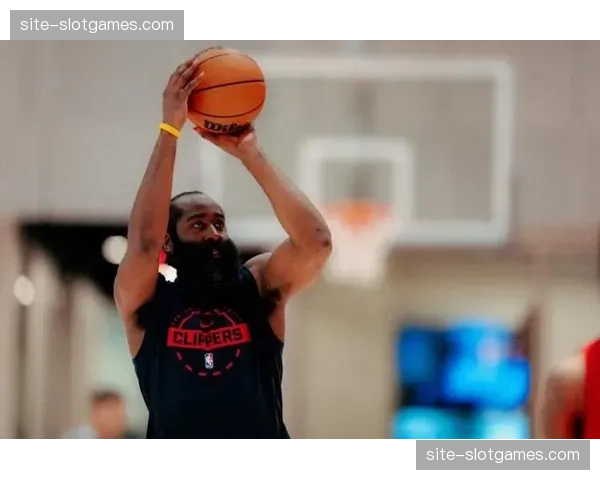 哈登16分5篮板9助攻3抢断 骑士新援融入战术体系迅速