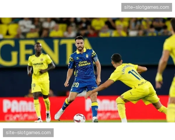 比利亚雷亚尔主场四球大胜西班牙人 积分追平马竞欧冠区竞争加剧