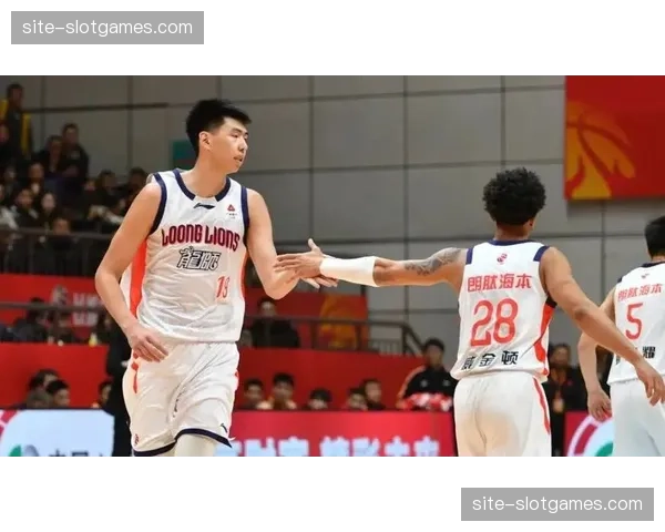 徐昕数据全面飞跃，当选赛季最具进步球员